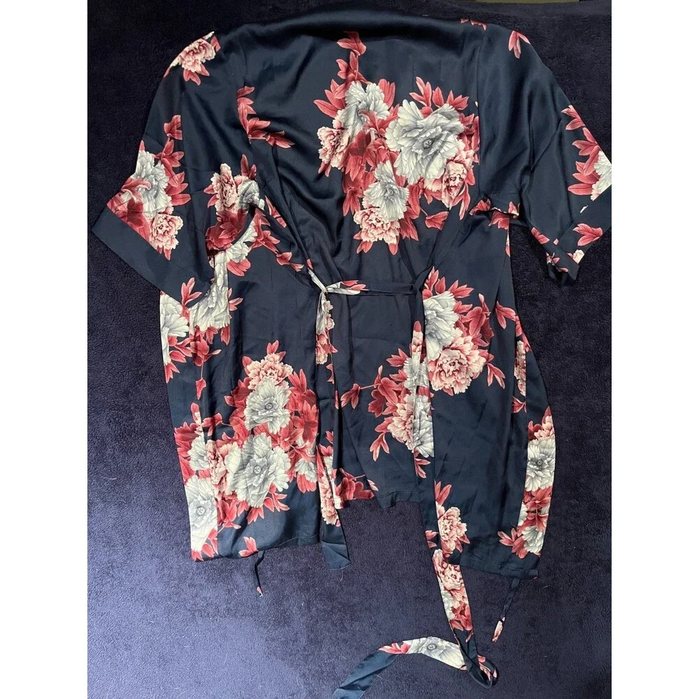 David's Bridal DB Studio Robe Size Small Floral Short Sleeve Sheer with Tie Belt
